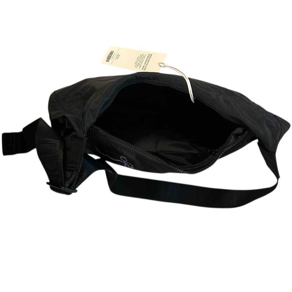 BAGGU Medium Nylon Crescent Bag Cross Stitch - Picture 3 of 5